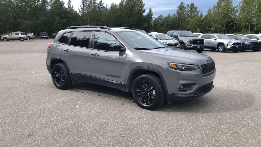 used 2023 Jeep Cherokee car, priced at $25,900