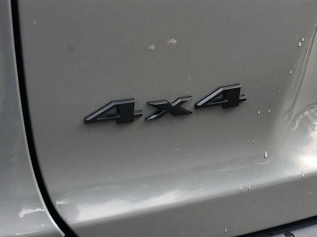used 2023 Jeep Cherokee car, priced at $25,900