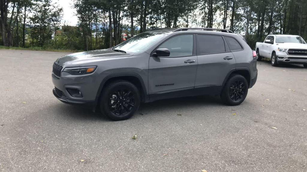 used 2023 Jeep Cherokee car, priced at $25,900