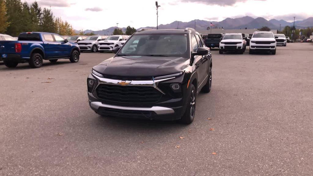 used 2025 Chevrolet TrailBlazer car, priced at $26,509