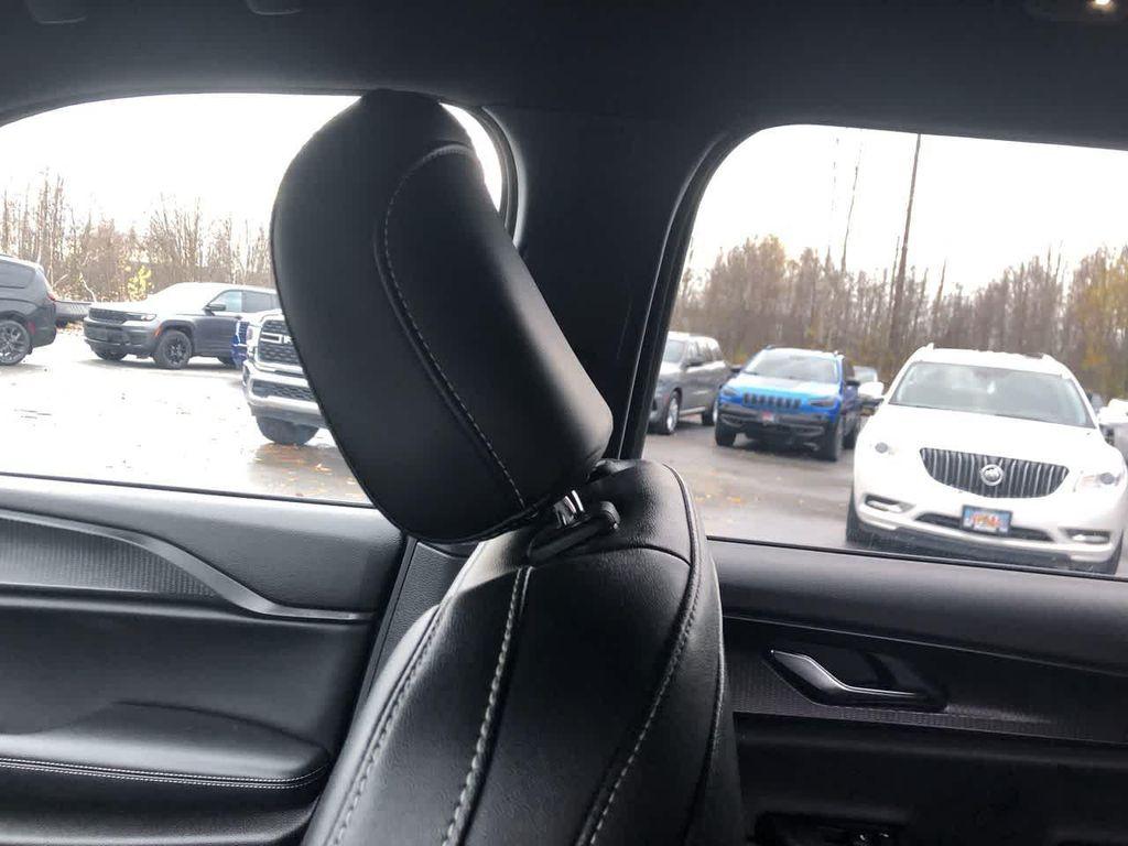 used 2024 Jeep Grand Cherokee L car, priced at $33,589