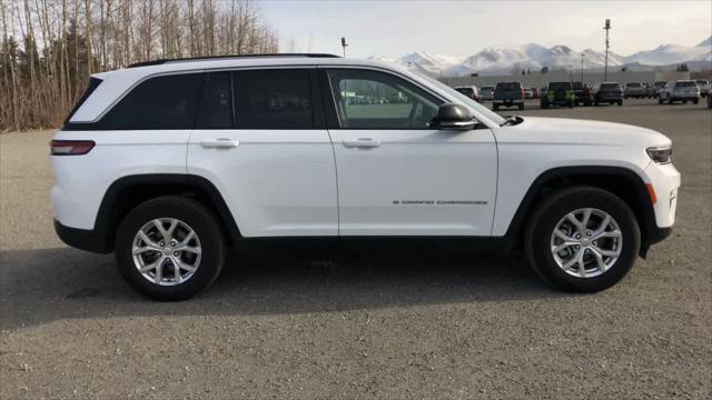 used 2024 Jeep Grand Cherokee car, priced at $39,900
