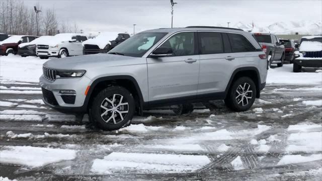 new 2024 Jeep Grand Cherokee car, priced at $49,789