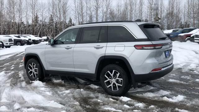 new 2024 Jeep Grand Cherokee car, priced at $49,789