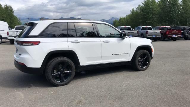 used 2023 Jeep Grand Cherokee car, priced at $30,590