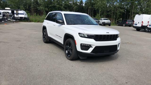 used 2023 Jeep Grand Cherokee car, priced at $30,590