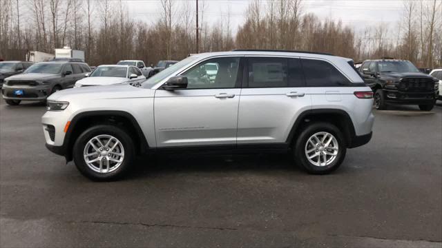 new 2025 Jeep Grand Cherokee car, priced at $42,067