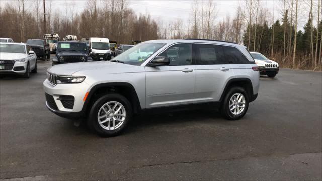 new 2025 Jeep Grand Cherokee car, priced at $42,067
