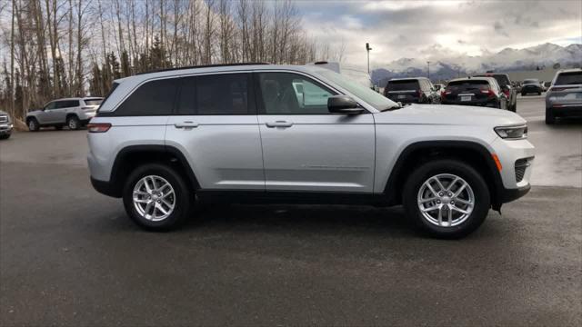 new 2025 Jeep Grand Cherokee car, priced at $42,067