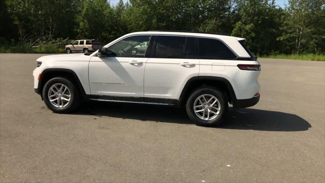 new 2025 Jeep Grand Cherokee car, priced at $38,447