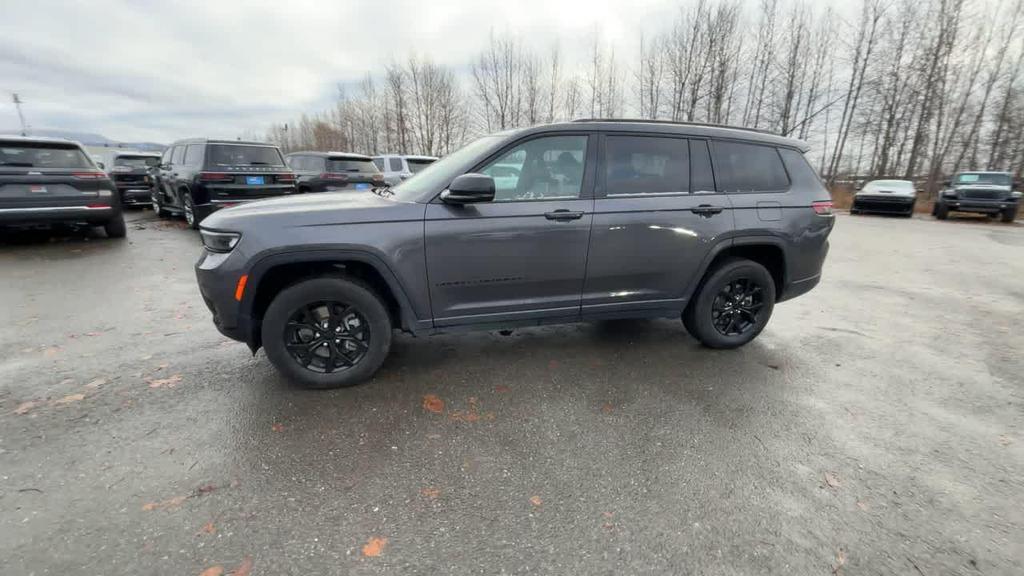 used 2024 Jeep Grand Cherokee L car, priced at $33,999