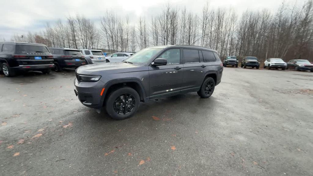 used 2024 Jeep Grand Cherokee L car, priced at $33,999