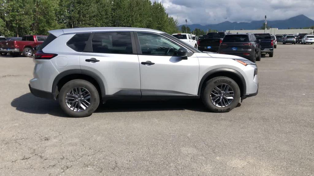 used 2024 Nissan Rogue car, priced at $22,189