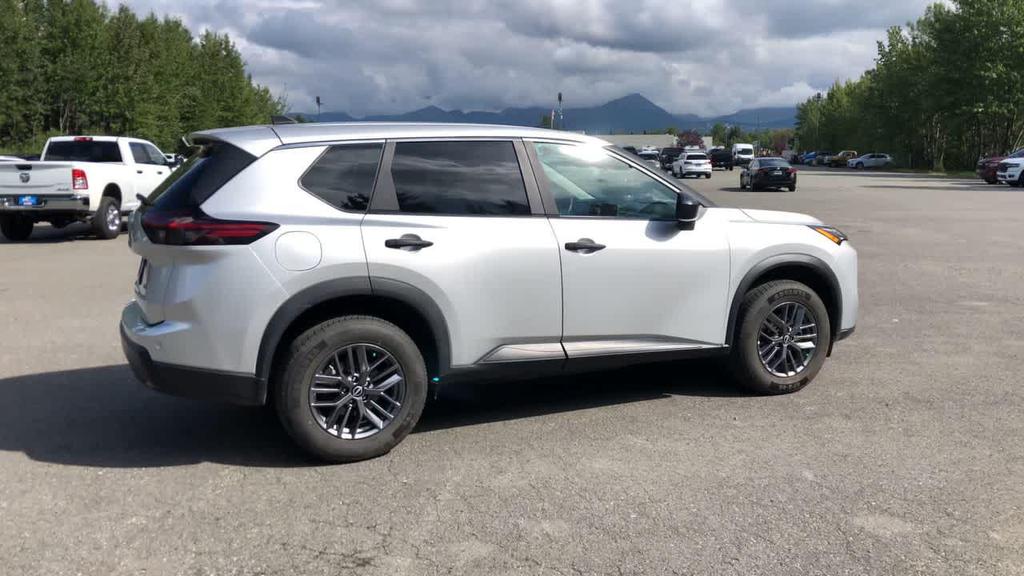 used 2024 Nissan Rogue car, priced at $22,189