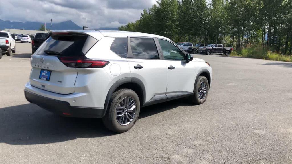 used 2024 Nissan Rogue car, priced at $22,189