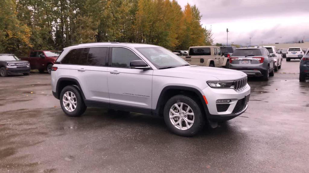 used 2023 Jeep Grand Cherokee car, priced at $33,995