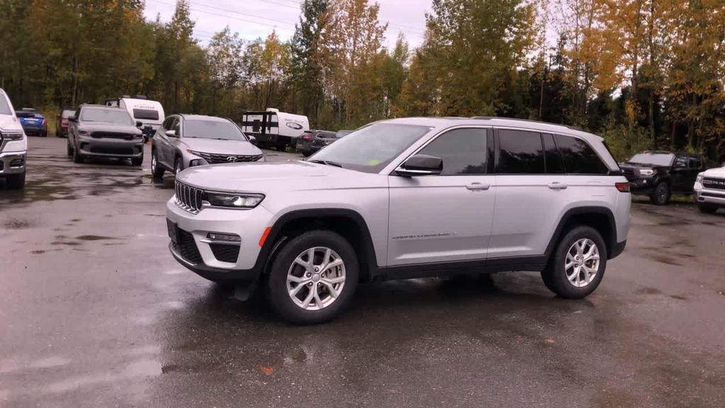 used 2023 Jeep Grand Cherokee car, priced at $33,995