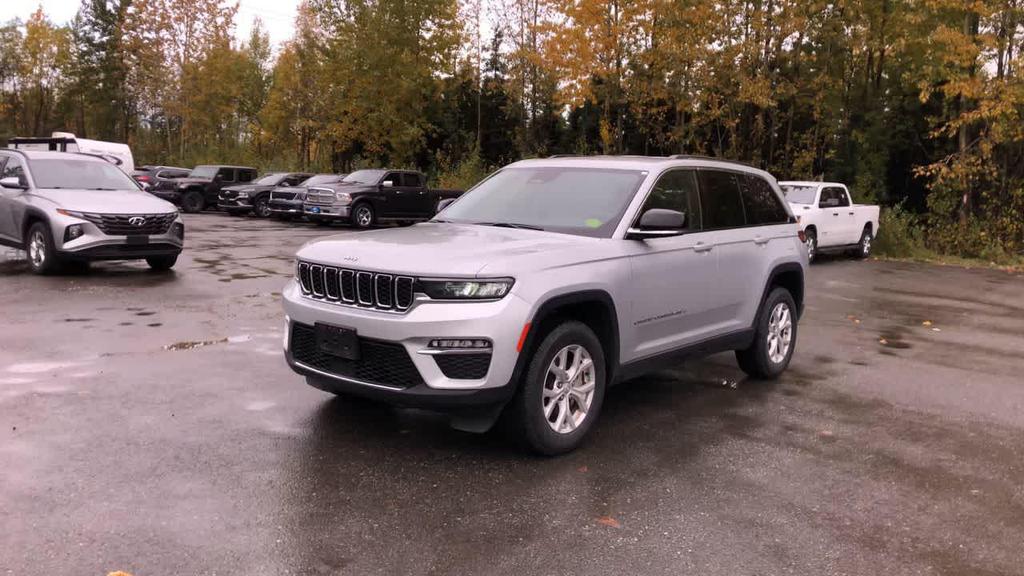 used 2023 Jeep Grand Cherokee car, priced at $33,995