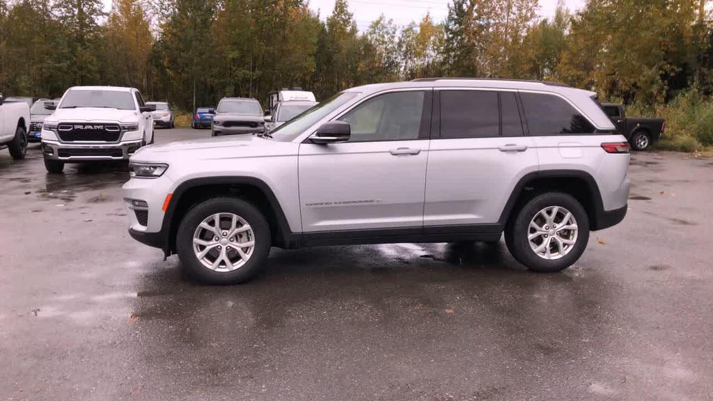 used 2023 Jeep Grand Cherokee car, priced at $33,995