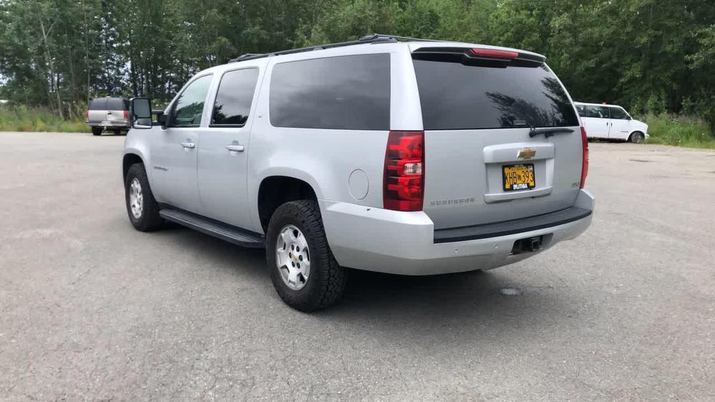 used 2010 Chevrolet Suburban car, priced at $8,999