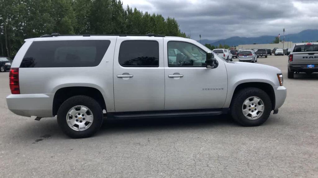used 2010 Chevrolet Suburban car, priced at $8,999