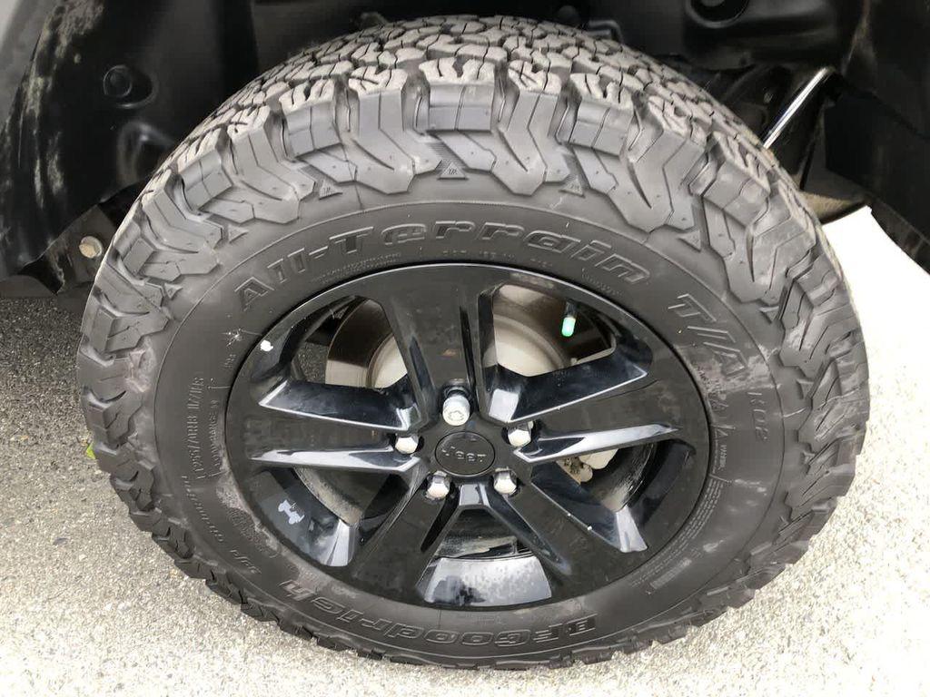 used 2021 Jeep Wrangler Unlimited car, priced at $35,000
