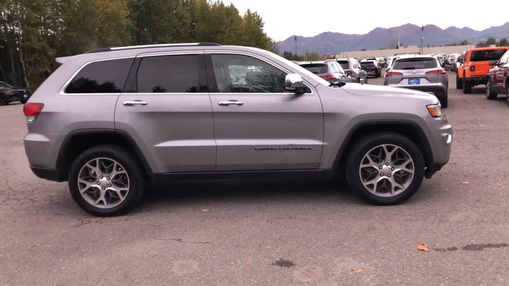 used 2020 Jeep Grand Cherokee car, priced at $23,990