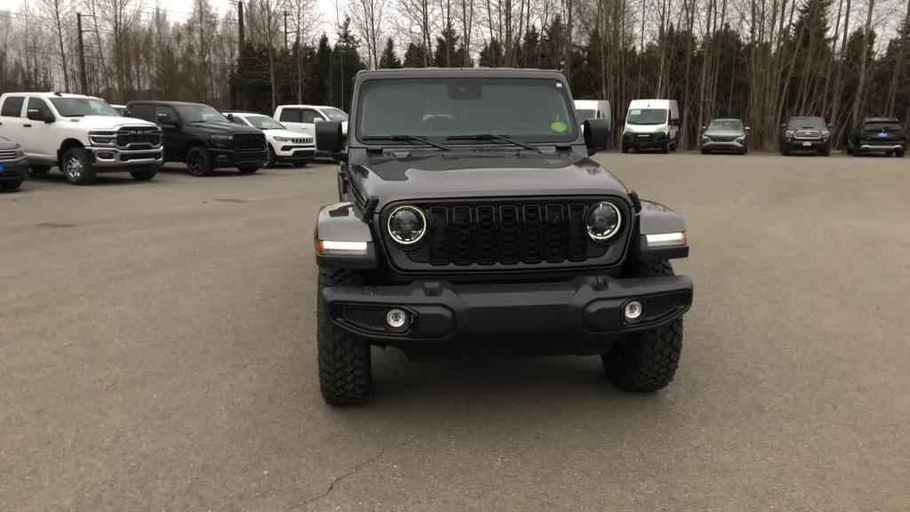 new 2025 Jeep Gladiator car, priced at $48,927