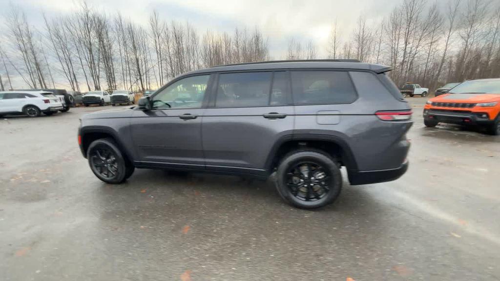 used 2024 Jeep Grand Cherokee L car, priced at $35,990