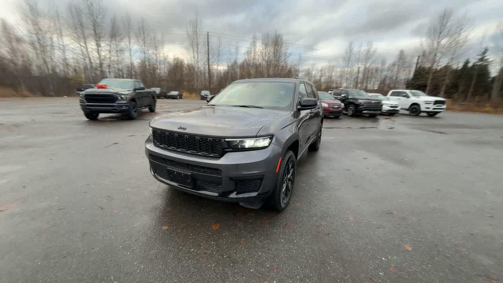 used 2024 Jeep Grand Cherokee L car, priced at $35,990