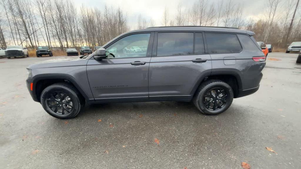 used 2024 Jeep Grand Cherokee L car, priced at $35,990
