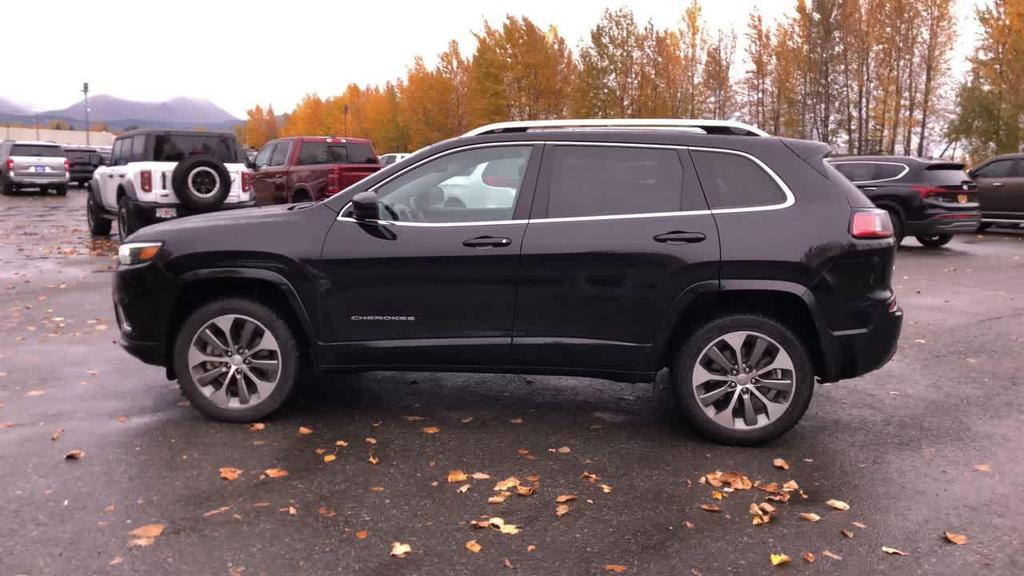 used 2019 Jeep Cherokee car, priced at $25,000
