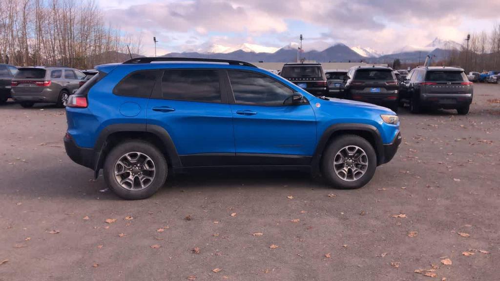 used 2022 Jeep Cherokee car, priced at $28,785