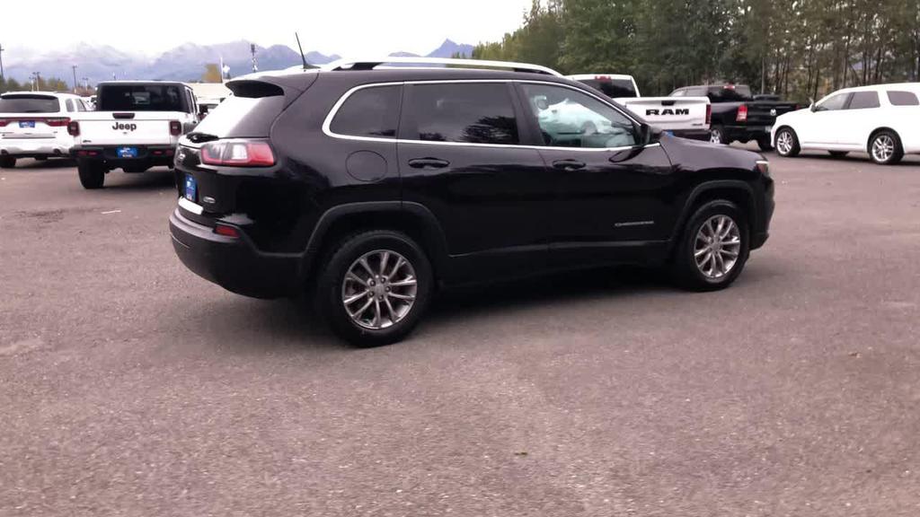 used 2021 Jeep Cherokee car, priced at $20,925