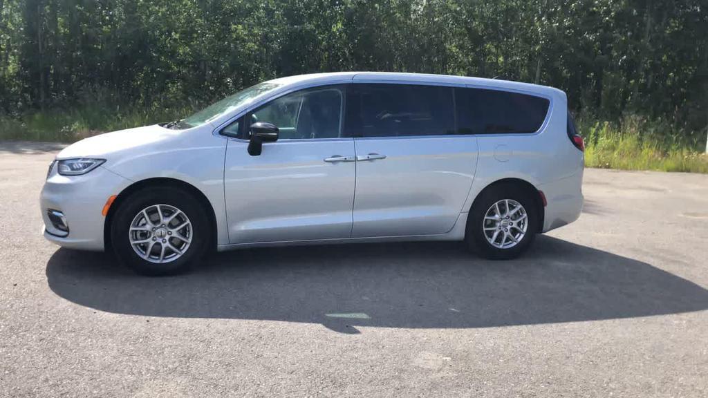 used 2024 Chrysler Pacifica car, priced at $31,950