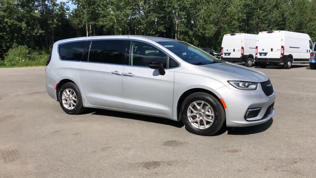 used 2024 Chrysler Pacifica car, priced at $31,950