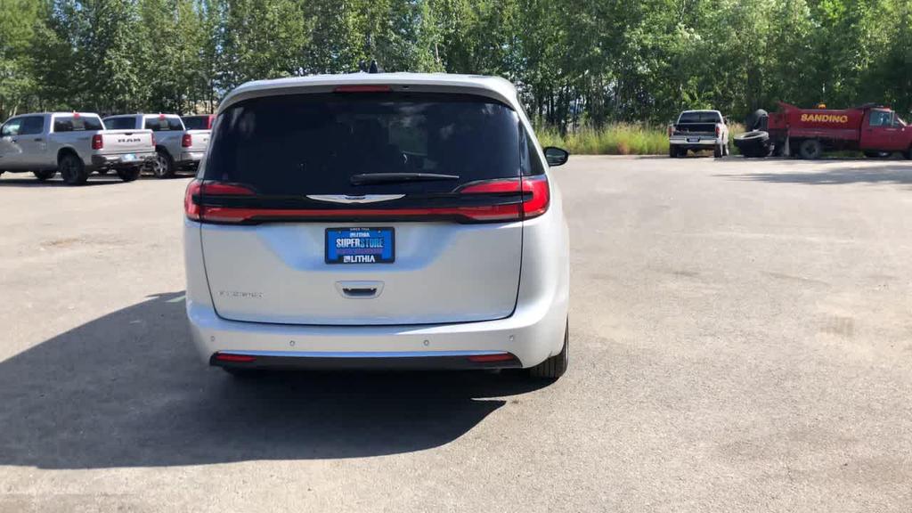 used 2024 Chrysler Pacifica car, priced at $31,950