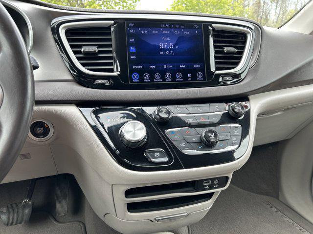 used 2017 Chrysler Pacifica car, priced at $16,750