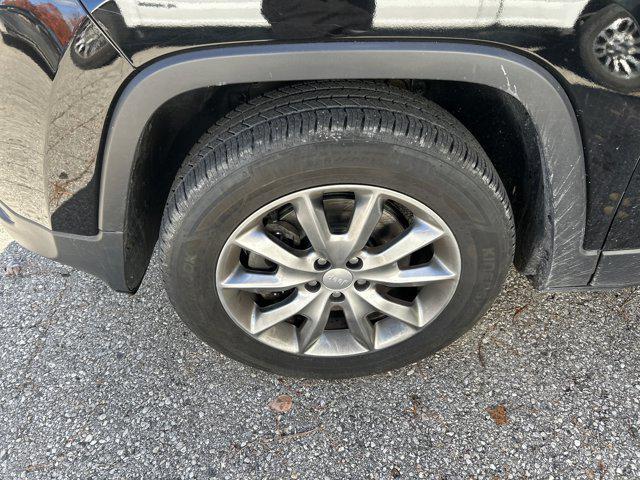 used 2018 Jeep Cherokee car, priced at $18,500