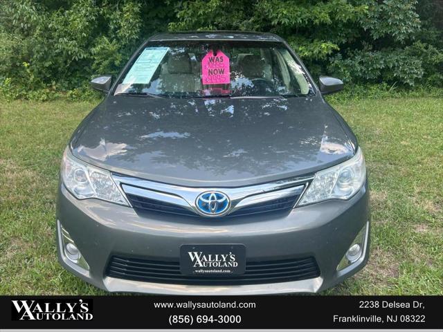 used 2013 Toyota Camry Hybrid car, priced at $8,500