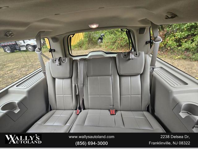 used 2012 Lincoln Navigator car, priced at $12,995