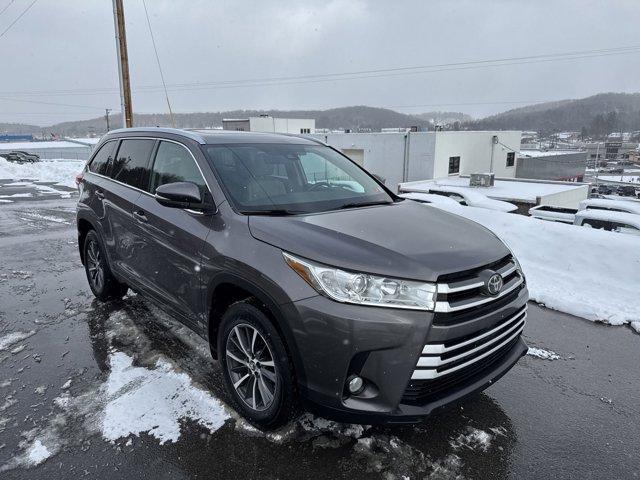 used 2018 Toyota Highlander car, priced at $25,997