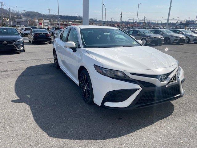 new 2024 Toyota Camry car, priced at $30,583