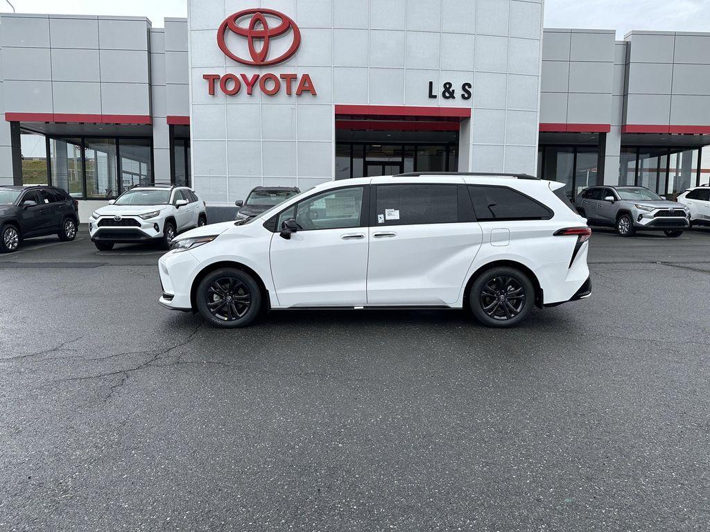 new 2025 Toyota Sienna car, priced at $51,034