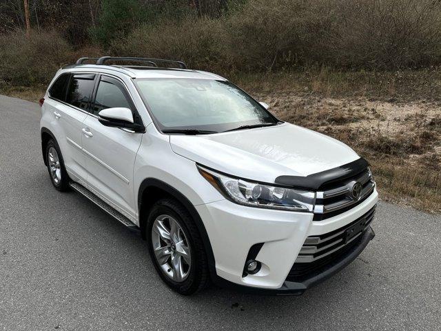 used 2019 Toyota Highlander car, priced at $29,997