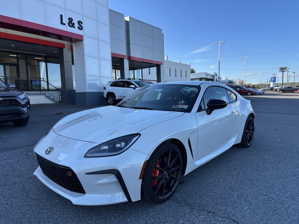 new 2025 Toyota GR86 car, priced at $37,684