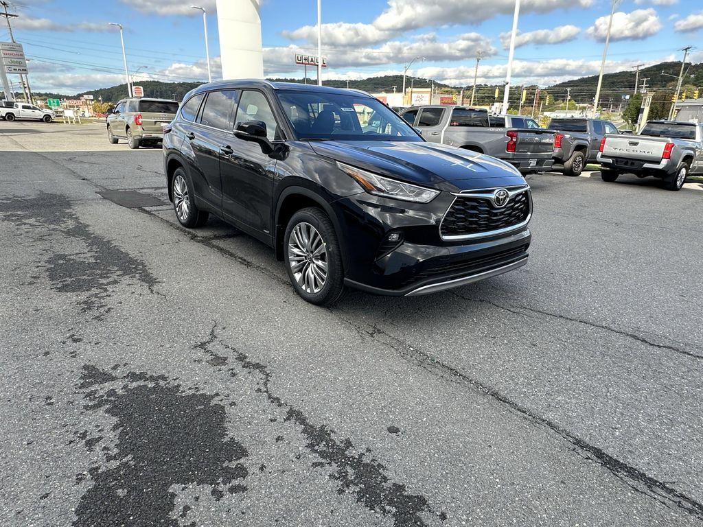new 2025 Toyota Highlander Hybrid car, priced at $57,267
