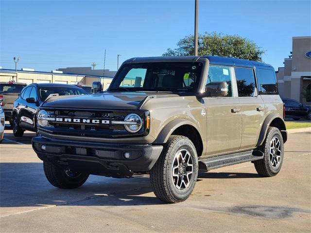 new 2025 Ford Bronco car, priced at $51,727