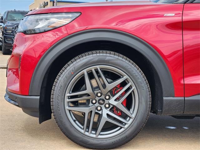 new 2025 Ford Explorer car, priced at $44,843