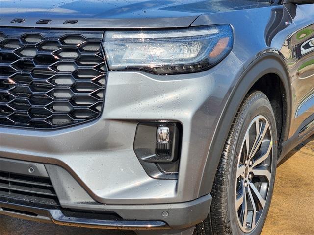 new 2025 Ford Explorer car, priced at $46,350